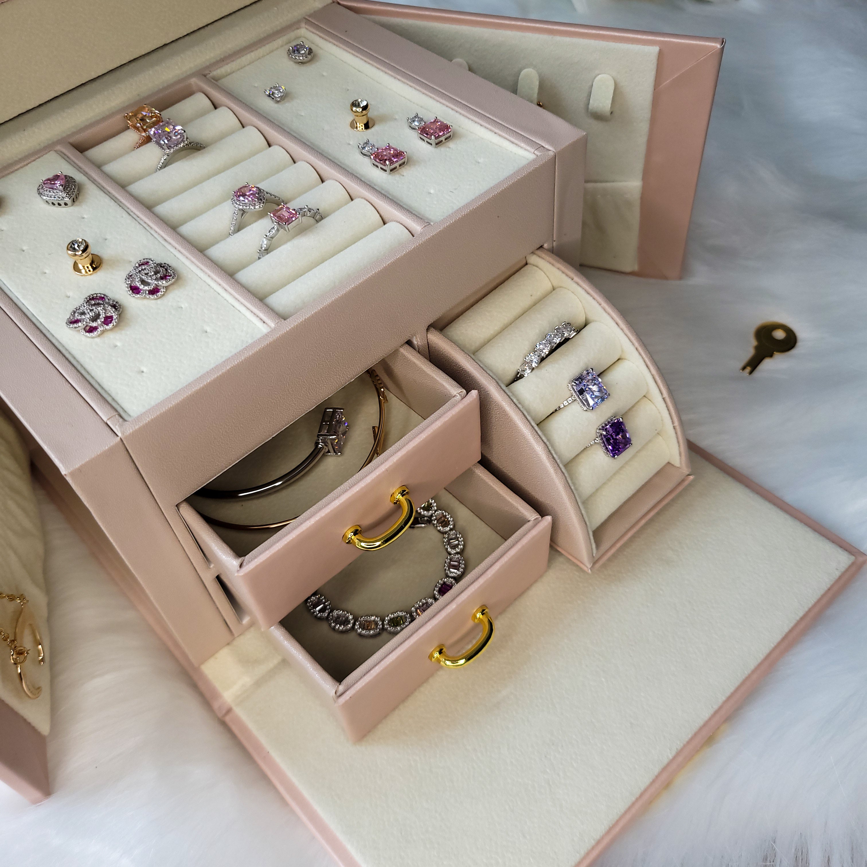 BS® - Boîte à Bijoux en Cuir Végan Modèle 