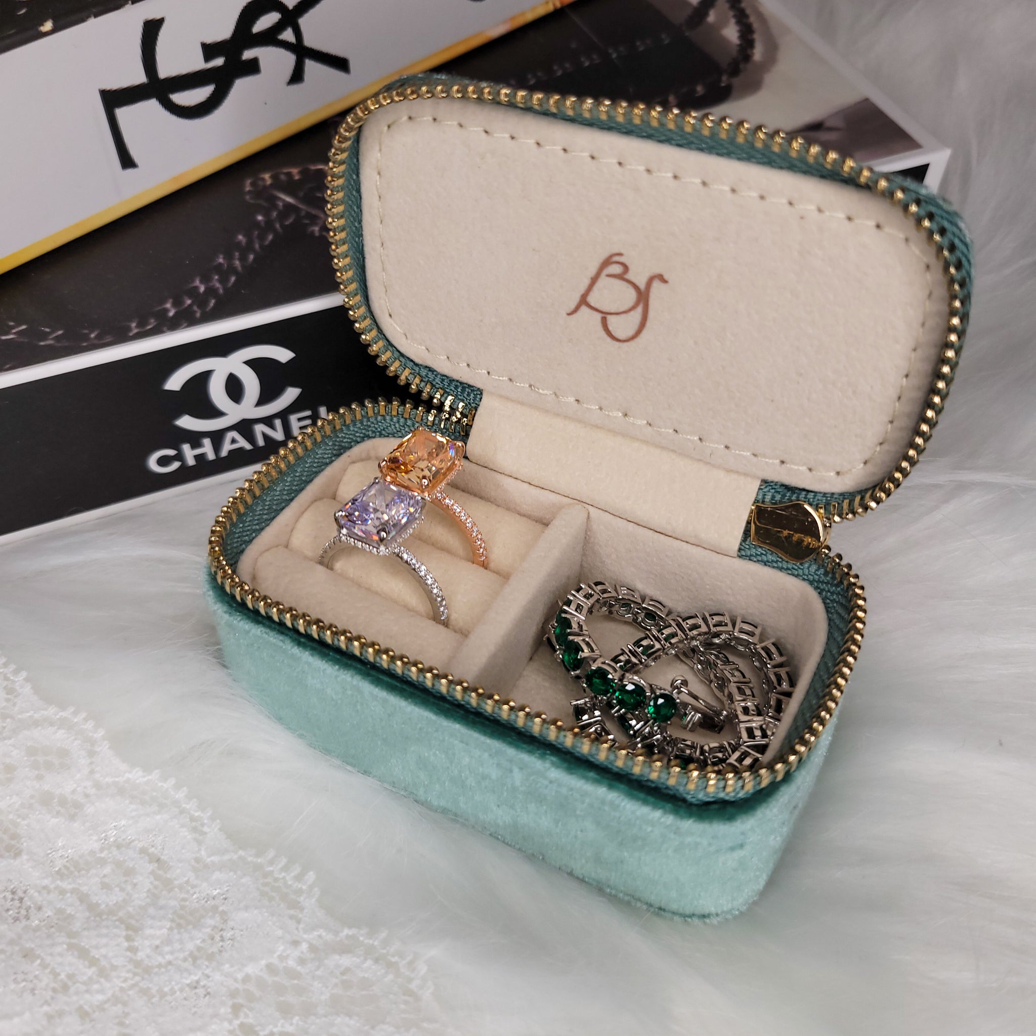 Petite Boîte à Bijoux Voyage Femme - Cuir Synthétique Gris Bleuâtre - Portable Matelassé Velours
