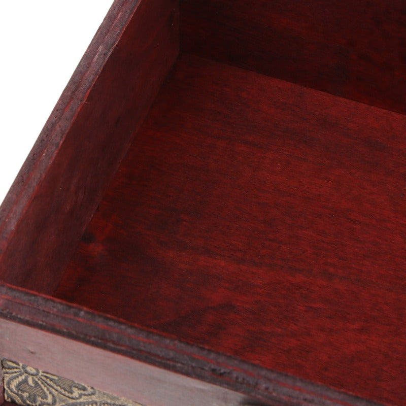 boîte à bijoux en bois ancien avec un compartiment